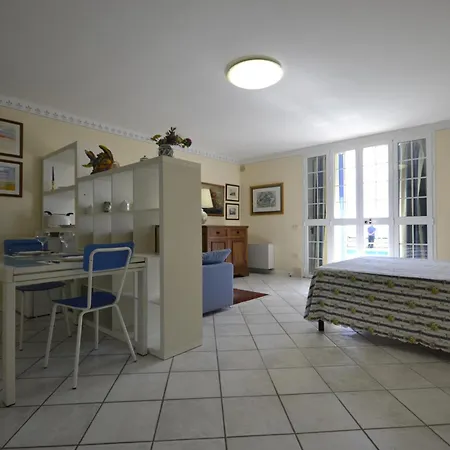 Valentina Landhuis Cortona